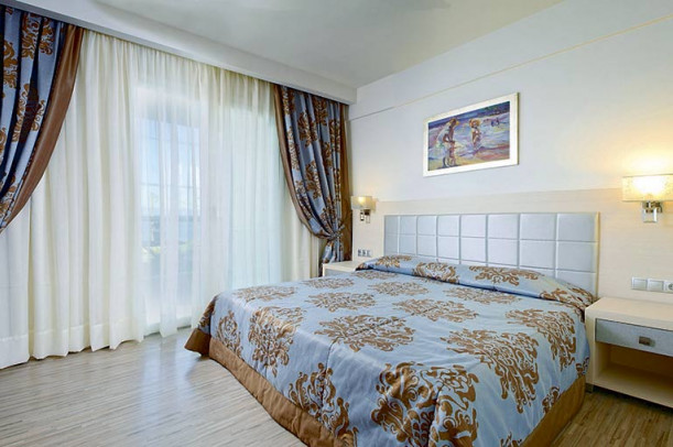 Deluxe Suite, Elinotel Apolamare 5*