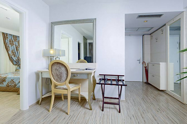 Deluxe Suite, Elinotel Apolamare 5*
