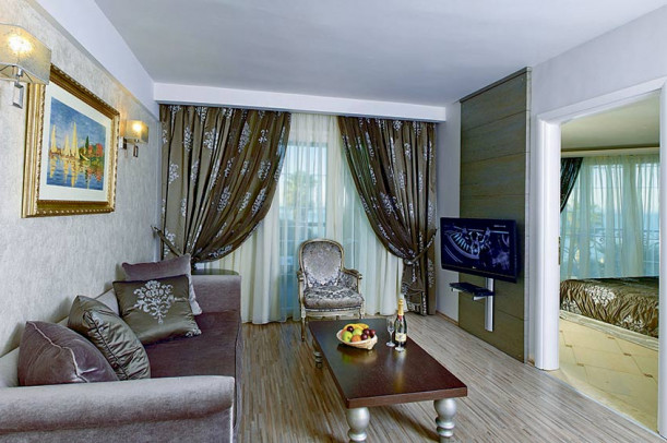 Deluxe Suite, Elinotel Apolamare 5*