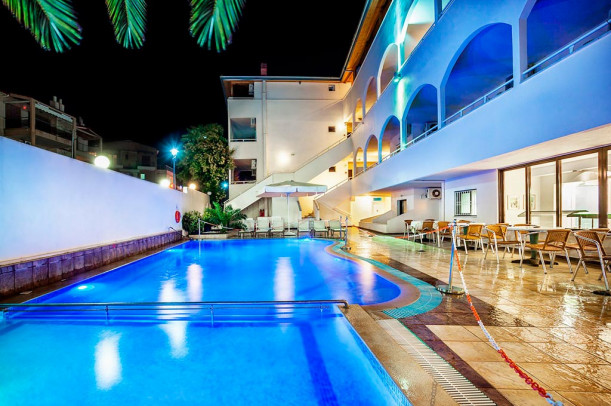 Elinotel Polis Hanioti 3*
