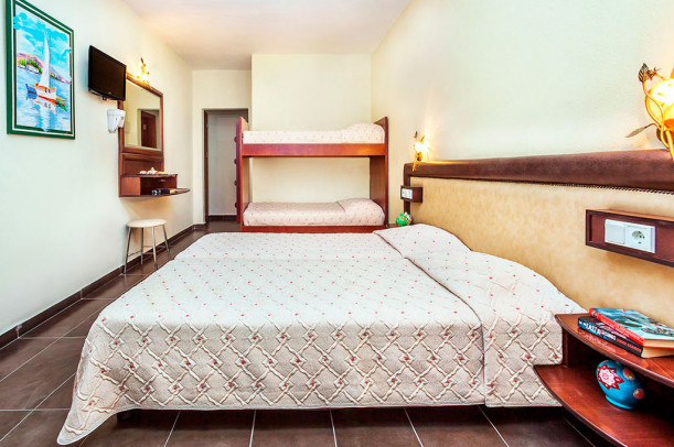 Elinotel Polis Hanioti 3*