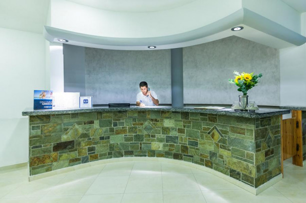 Стойка регистрации, Xenios Dolphin Beach 3