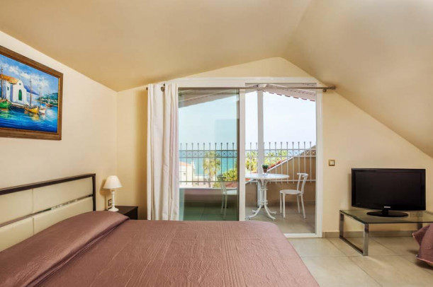 Номер, Xenios Golden Residence room